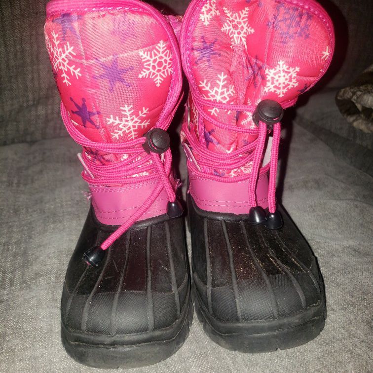 GIRL SNOW BOOTS size 3