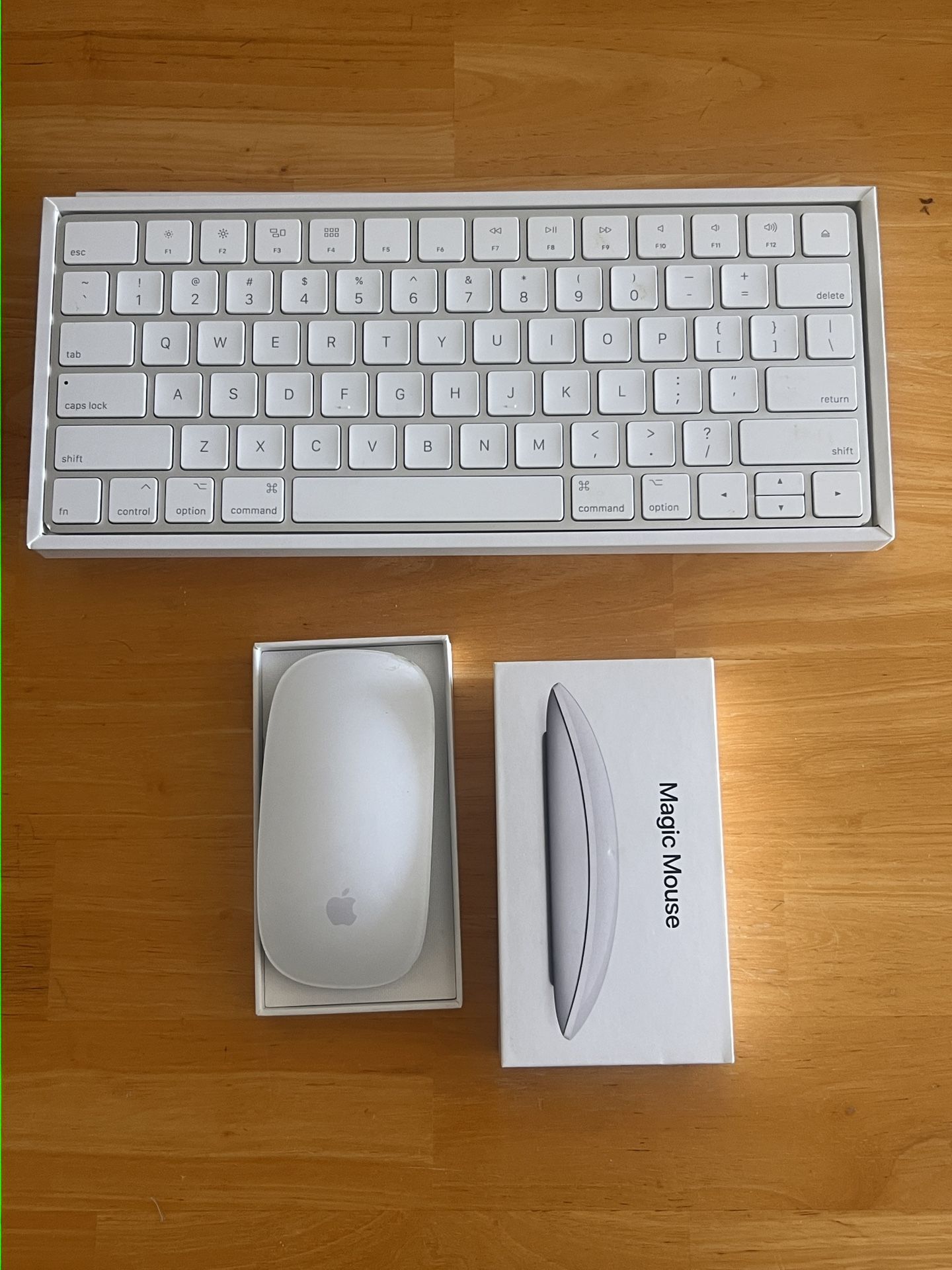 Apple Wireless Keyboard & Mouse