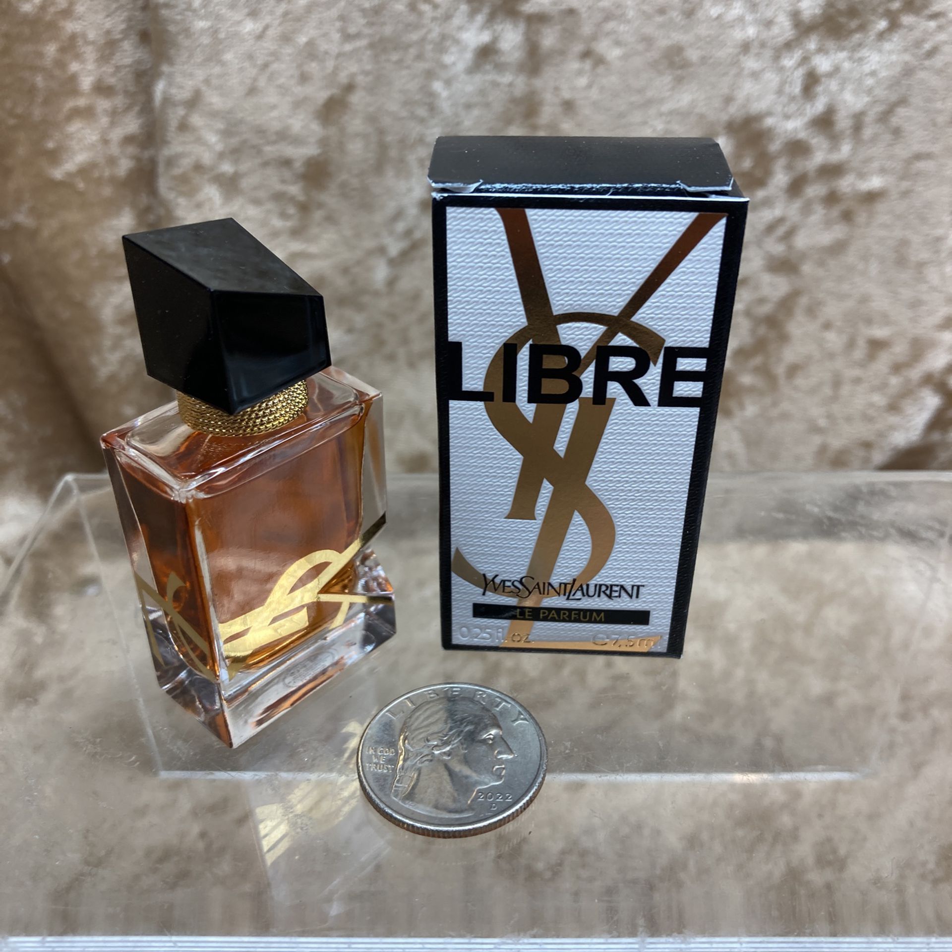 Libre Yves Saint Laurent YSL Le Parfum 0.25 Fl. Oz. 7.5 Ml. Collectible Mini  Splash for Sale in Sugar Land, TX - OfferUp