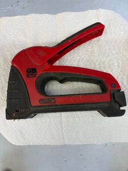 Cable stapler