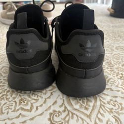 Adidas 9.5