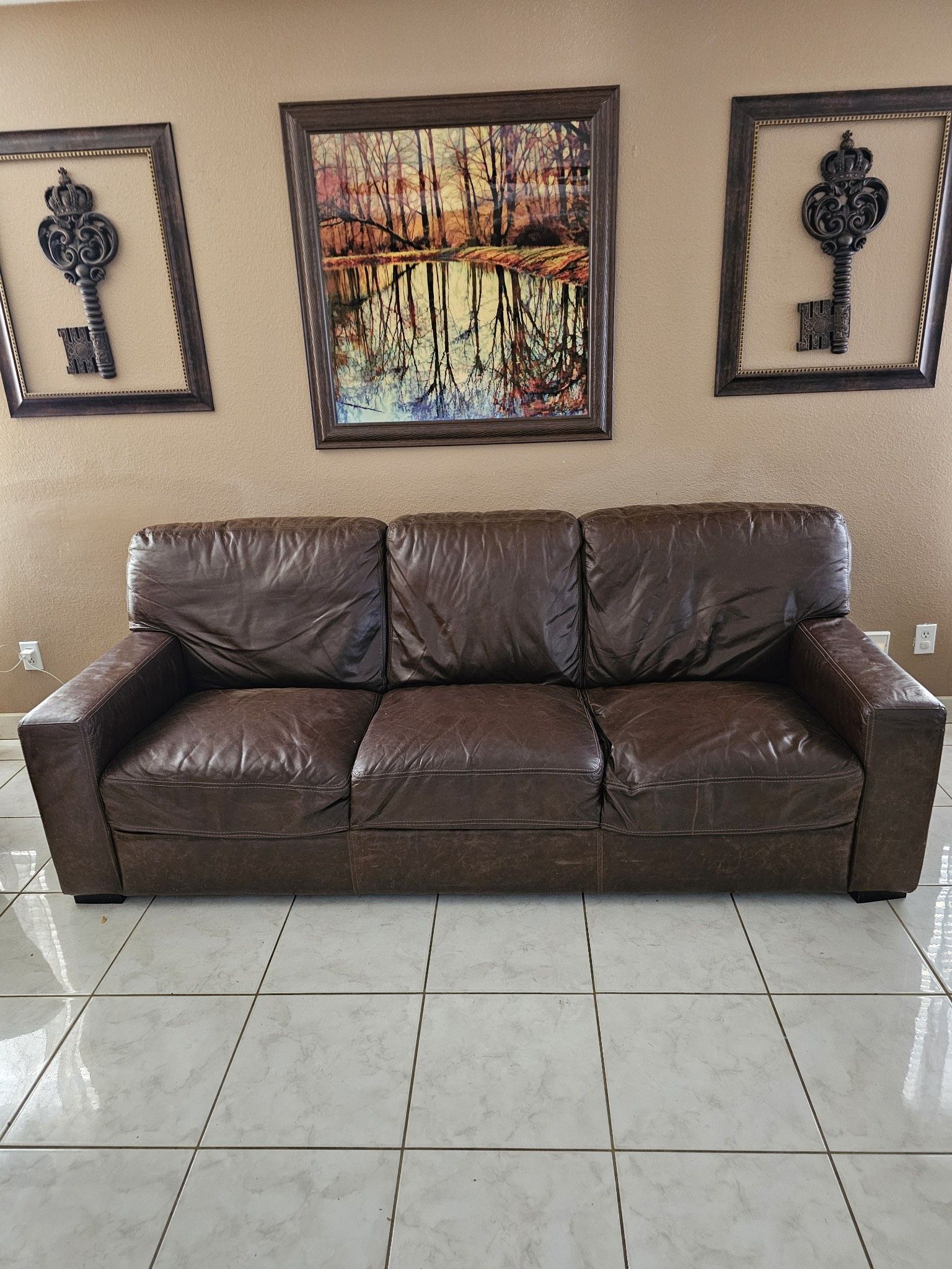 Brown Leather Couch for Sale in Las Vegas, NV - OfferUp
