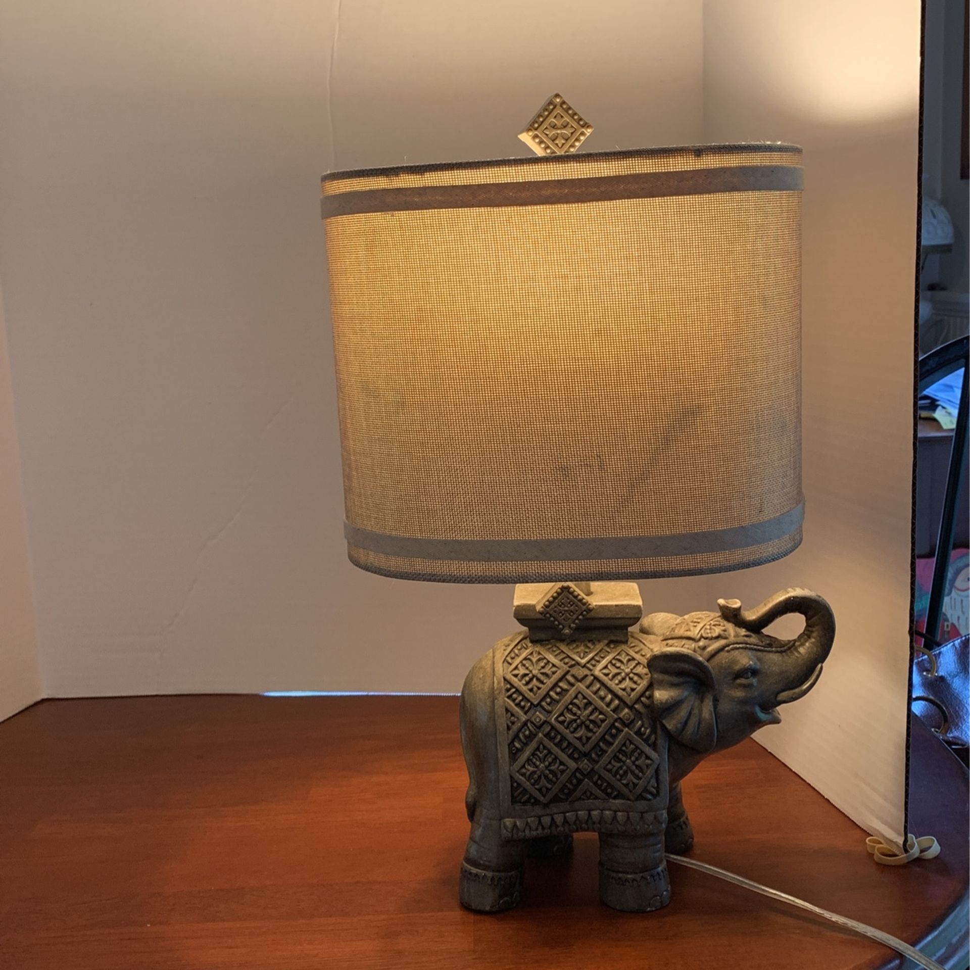Royal Elephant Table Lamp for Bedroom, 18” High with Shade and Pull Chain Switch  WR