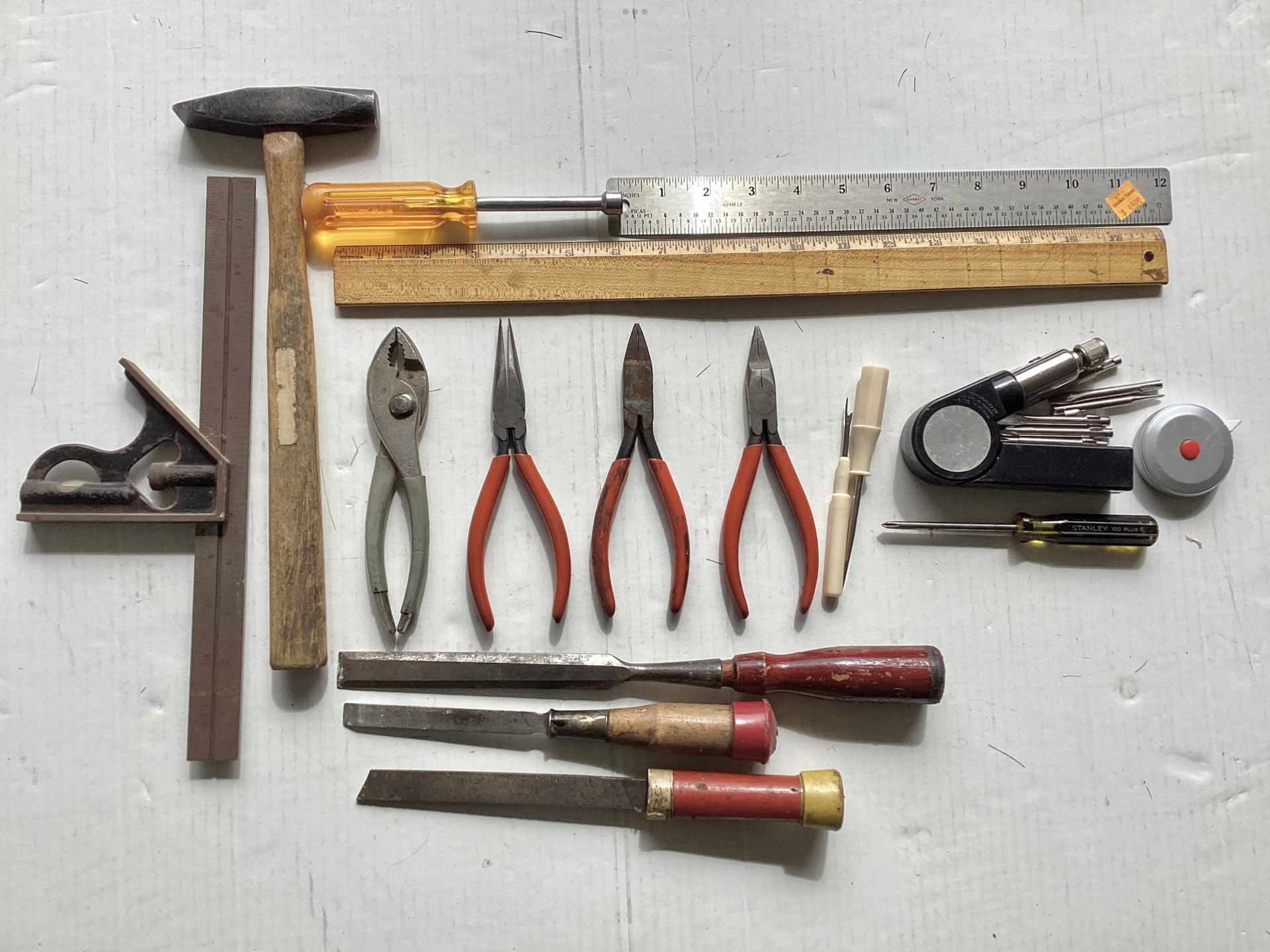 15+ Antique + Vtg. Hand Tools Combo Square Level, Peen Hammer, Nut Driver, Chisels etc. Wood Handles