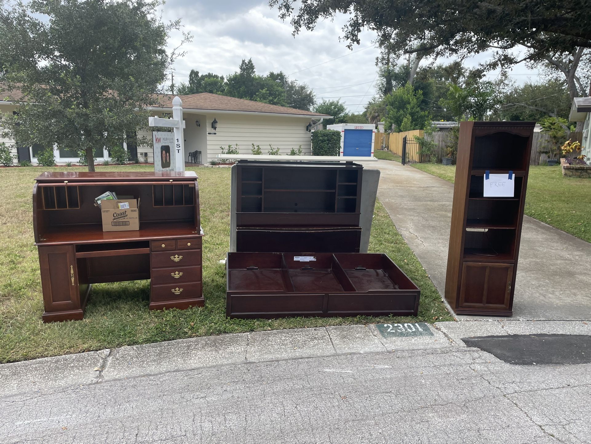Curb Alert - Free Furniture