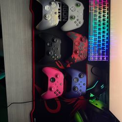 Xbox Controllers 