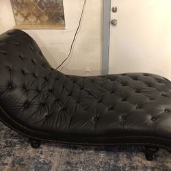 Chesterfield Chaise lounge