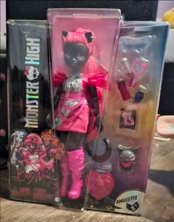 Unopened Monster High Catty Noir G3 Doll