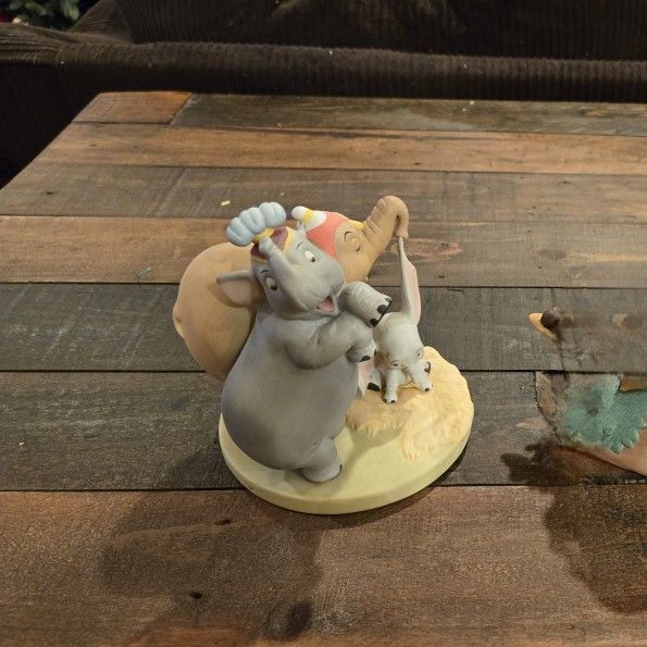 Disney Heroes and Villains Dumbo, 1985 Limited Edition, rare porcelain collectible