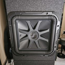 1 KICKER SPEAKER L7