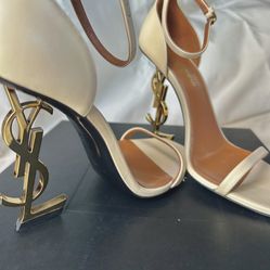 Saint Laurent Paris • Sandals 