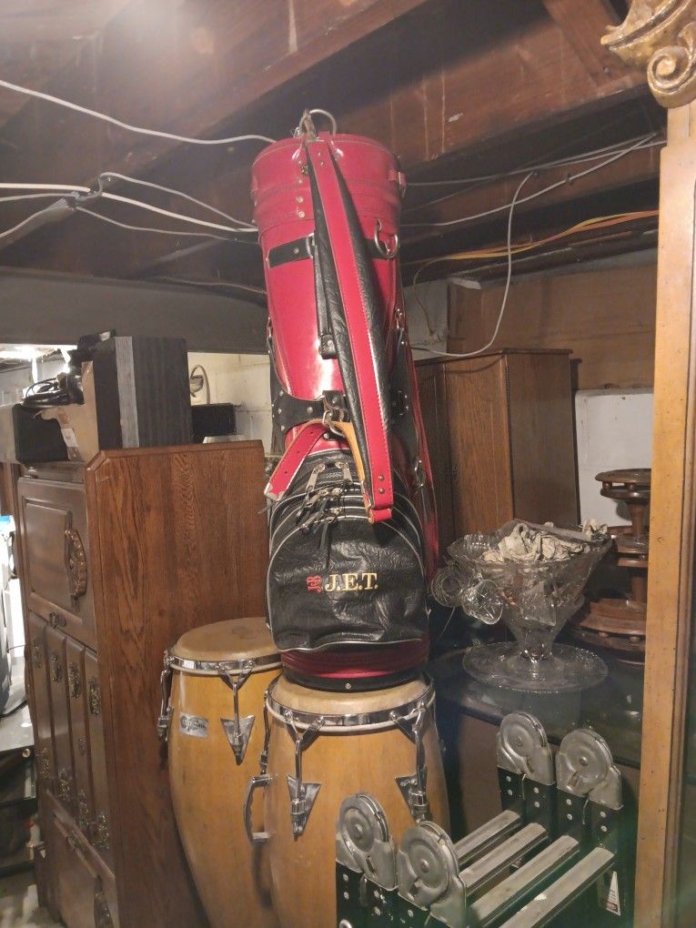 Senator Jed Banks Black and Red Like New Golf Bag For Sale