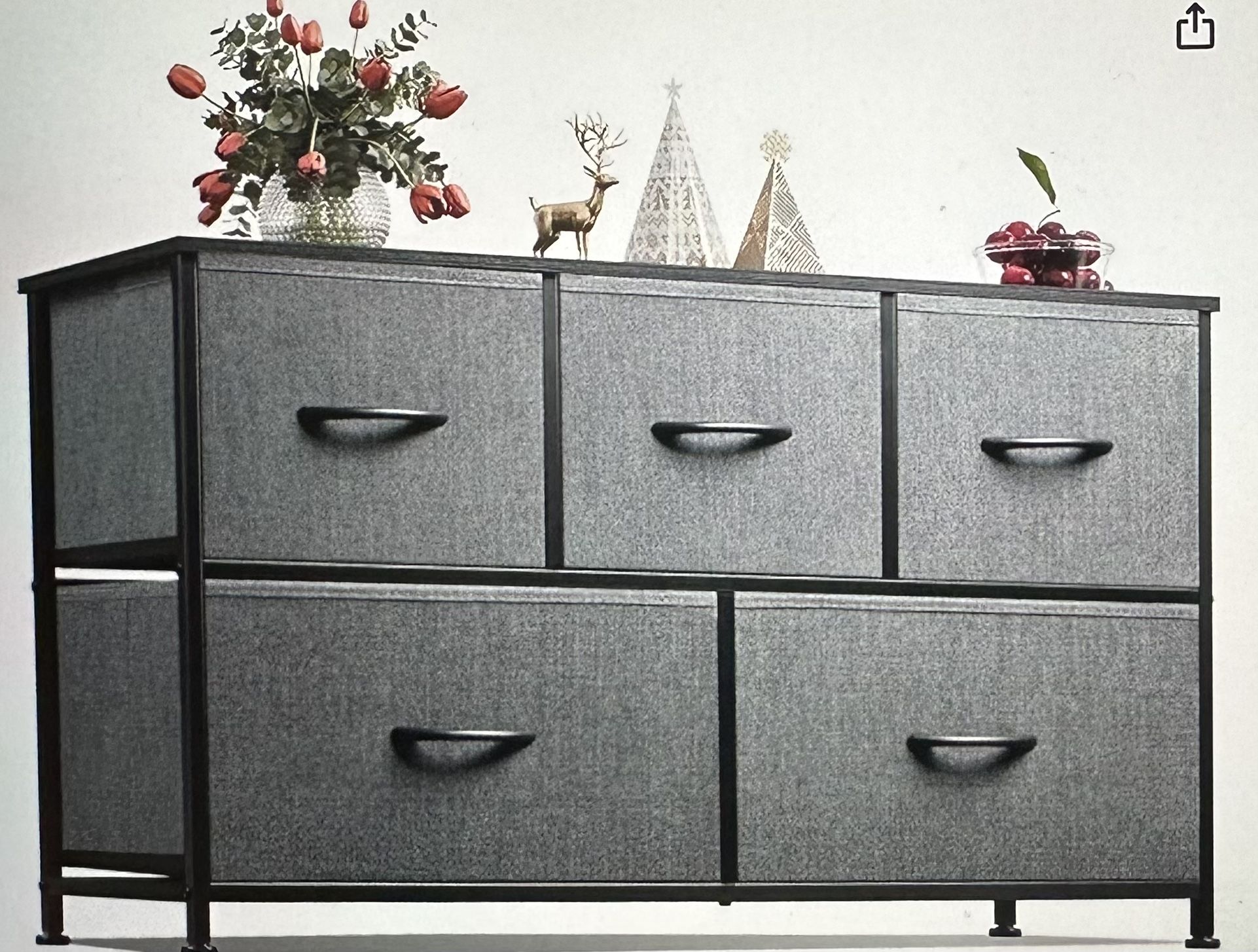5 Drawer Dresser Like New