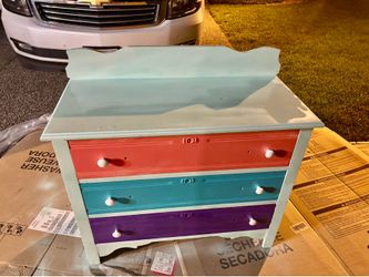 3 drawer Chest - 3’ tall x 3’ wide