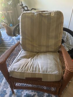 2 XL Chairs / indoor or outdoor