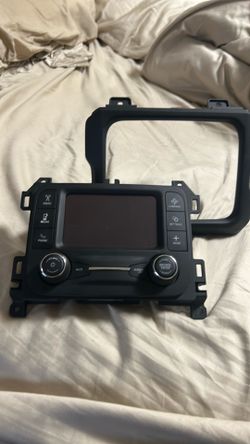 OEM Uconnect Jeep Wrangler JL Radio