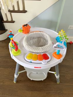 Skip Hop baby activity center (like new)