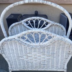 large white weaved basket(take as is) 