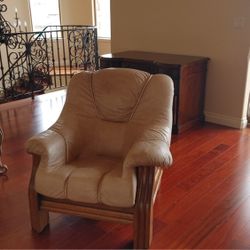 Beautiful leather and solid rattan style sofa love seat and chair