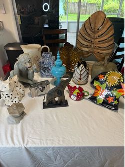 Home Decor Sale – Pineapples, Monkey, Elephant, Ginger Jar, Vases, Owl & More