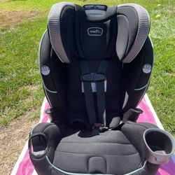 Evenflo 4 In 1 Car seat 