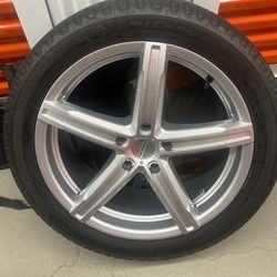 Michelin defender 2 tire  (235 45 rim 18) size