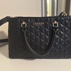 New Guess Hand Or Shoulder Purse 