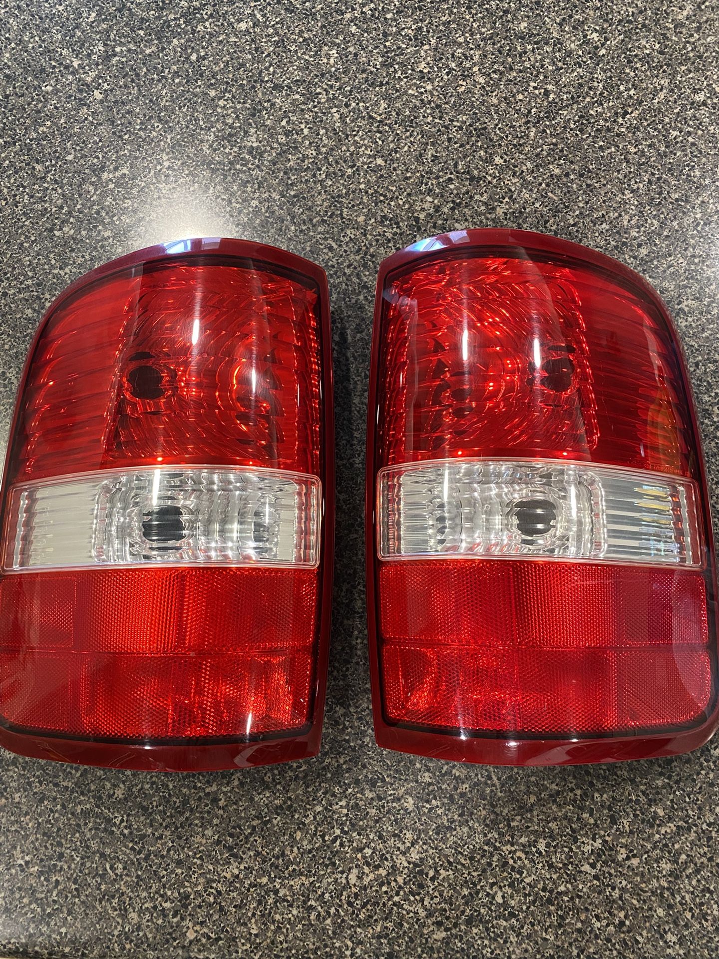 F150 Tail Lights (04-08)
