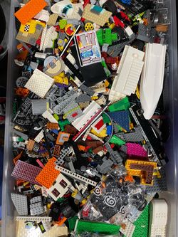 38 lb bulk Lego