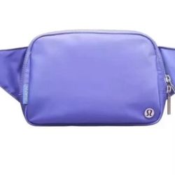 Lululemon Everywhere Belt Bag 1L Purple