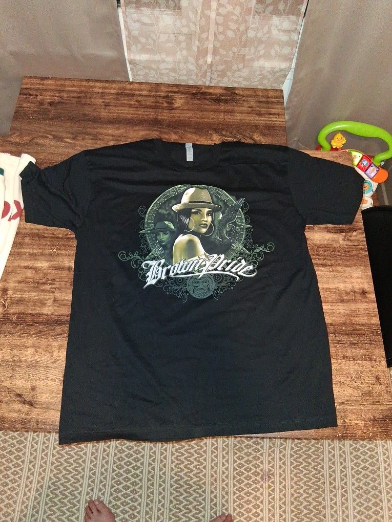 Nice Car With Lady Shirt