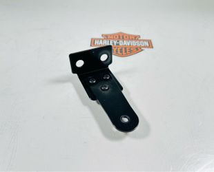14-22 HARLEY-DAVIDSON SPORTSTER XL1200X OEM HORN BRACKET 69135-04.C3.OBO. SM9KNT0762
