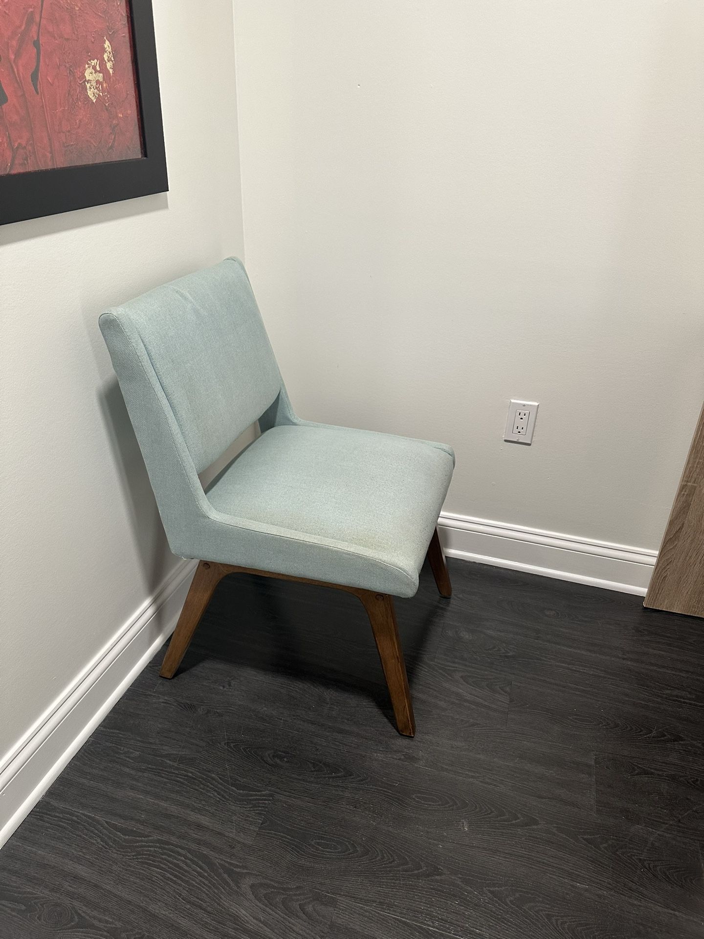 Modern Mint Dream Chair