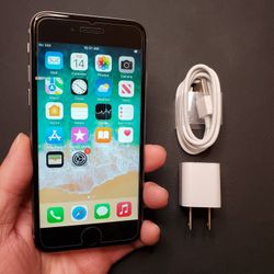 iPhone 6s - UNLOCKED - Like New  