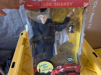 RARE -Sideshow Collectibles LON CHANEY London After Midnight 12" MIB "Vampire" figure