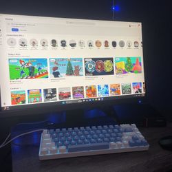 Windows 11 pro Lenovo thinkcentre pc. Intel Core i5. 8 GB ram. SSD.