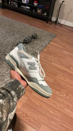 New Balance 550