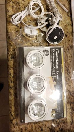 Halogen accent lights