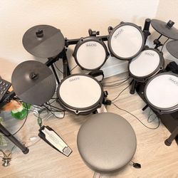Electronic Drum Set