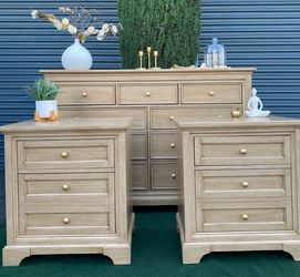POTTERY BARN INSPIRED LARGE DRESSER & TWO MATCHING NIGHTSTAND/ REFINISHED