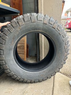 BFG 255/75 R17 KM2 Tire New