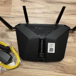 NIGHTHAWK AX6 AX5200 6-Stream Wi-Fi Router Model:RAX48