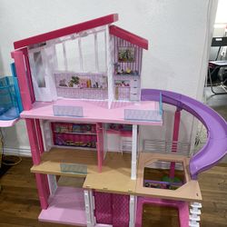 Barbie Doll House 