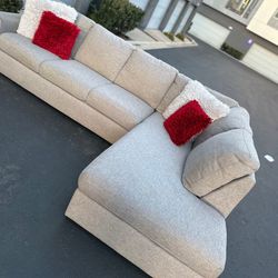 amazing shape gray sectional couch !!