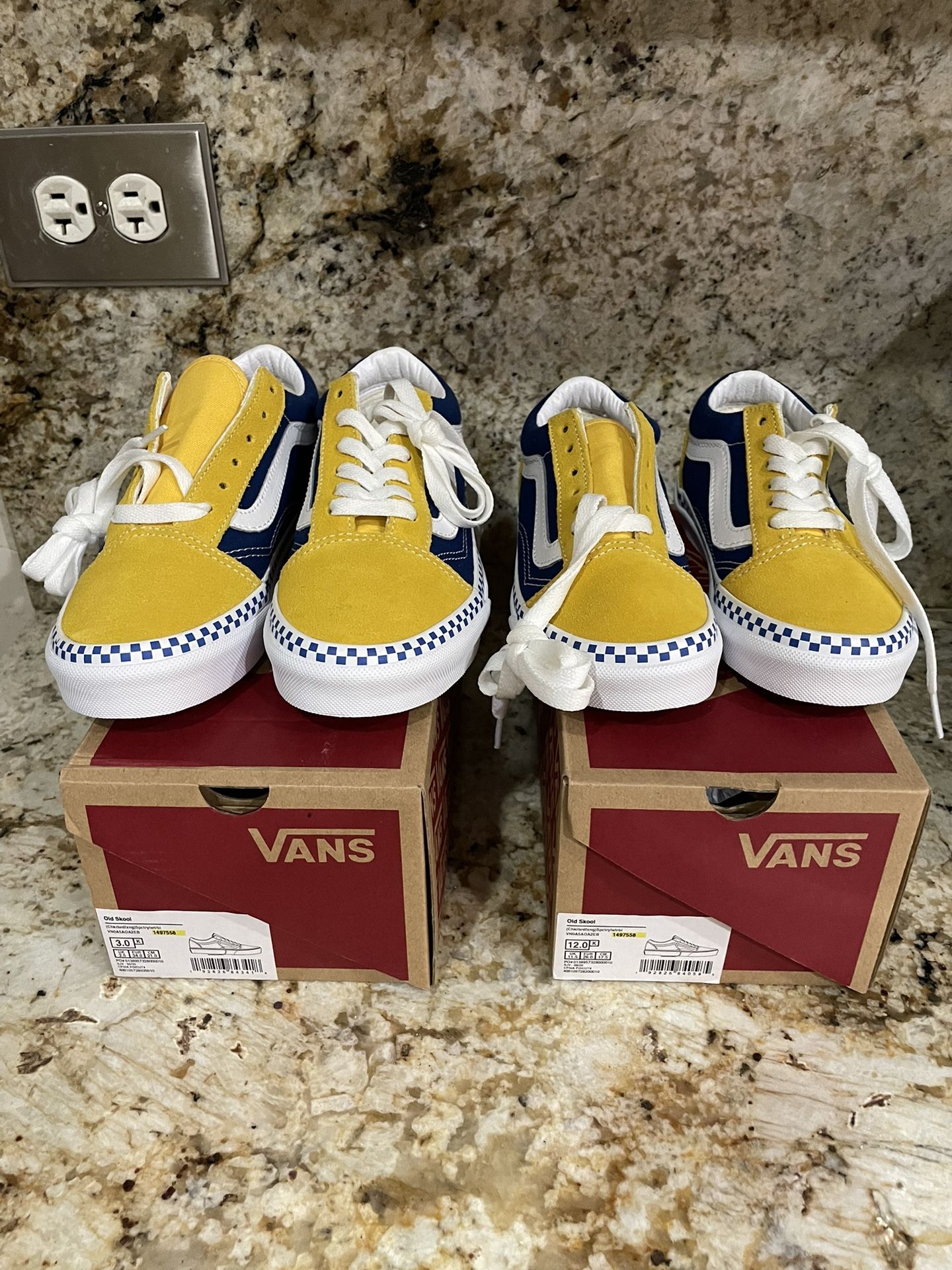 2 New Vans Old Skool Checkerboard Yellow/Blue-#1497558-Size 3 &12 Kids