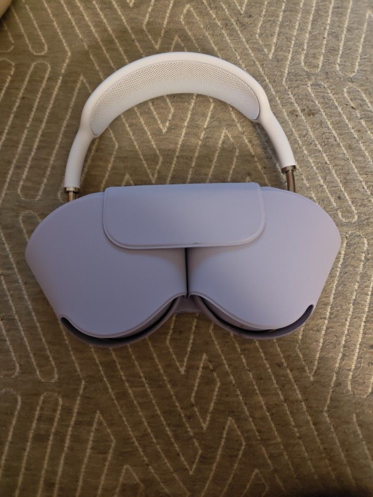 Purple Apple Airpods Max