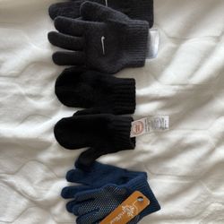 3 Sets Of Gloves For Little Boys