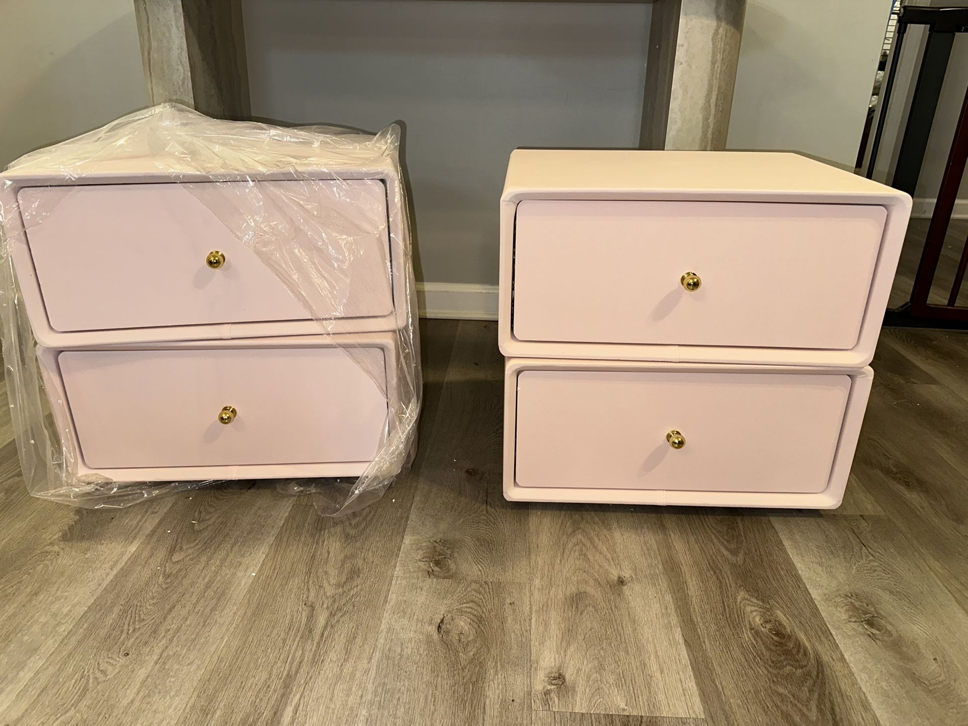Pink Set Of Night Stands
