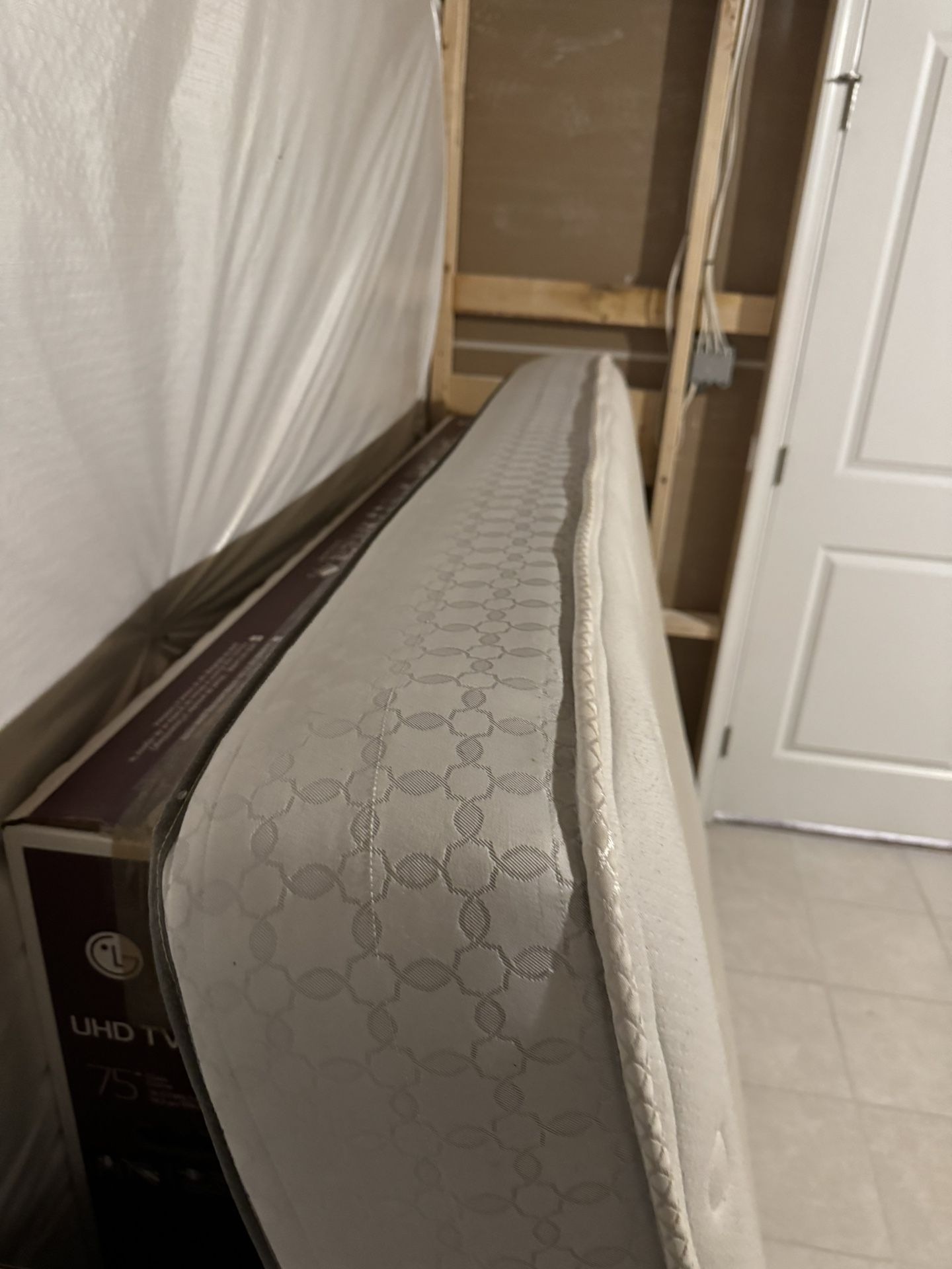 FULL SIZE Mattress