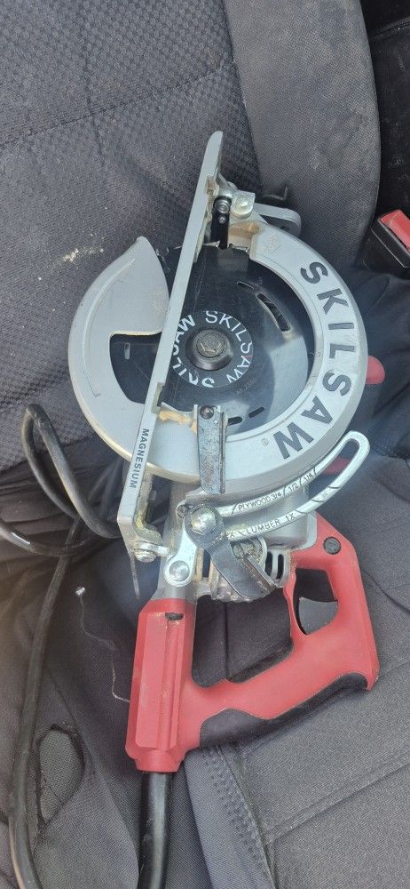 Wormdrive Skilsaw